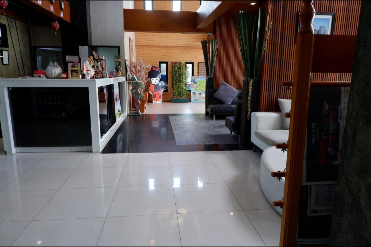 Izen Budget Hotel & Residence Rayong Esterno foto