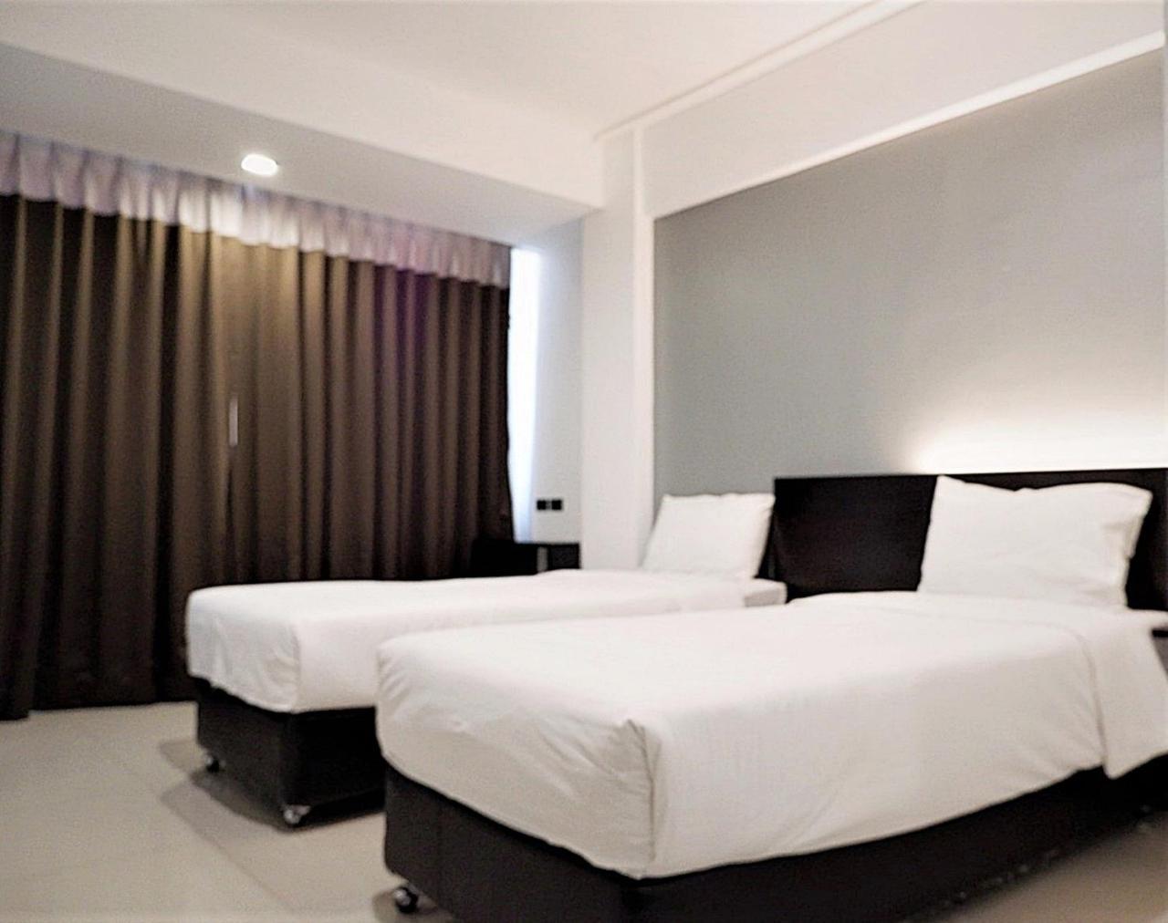 Izen Budget Hotel & Residence Rayong Esterno foto